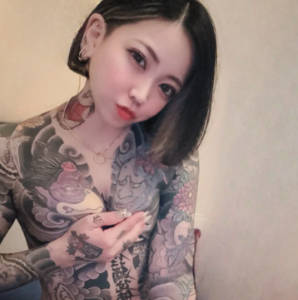 結城雫