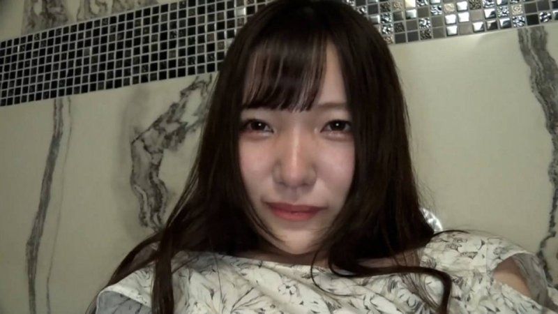 [個撮]※50本限定超特価※人見知りの子と彼氏に内緒でハメ撮りしたら予想以上にヤバかった！