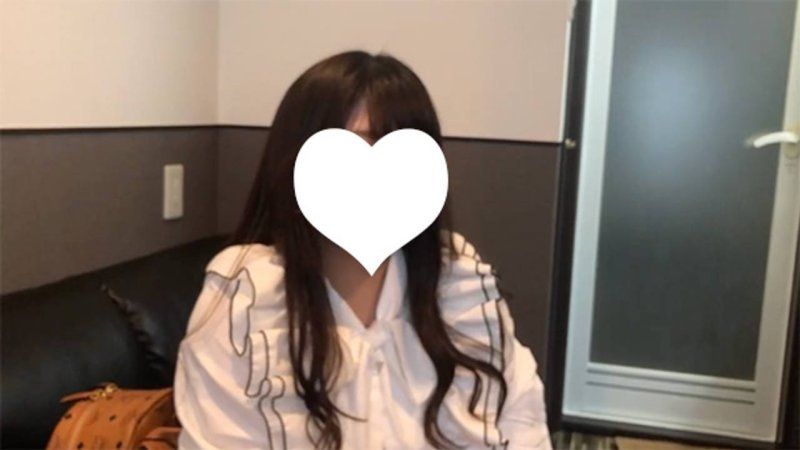 【完全新作！・前50名1000日圓折扣】Yuni 18歲・顏射・無套。笑咪咪黑髮豐滿的女孩完全聽話。摘下口罩讓她深舔到肛門裡（072）