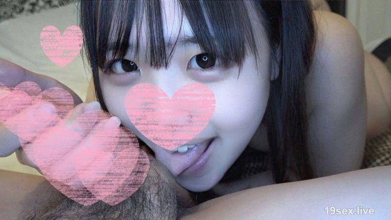 【个人拍摄】首次拍摄☆直到最近还是处女！18岁女大生☆尽情享受她的身体♥手淫口交都很擅长♥极度兴奋的内射♥附特典