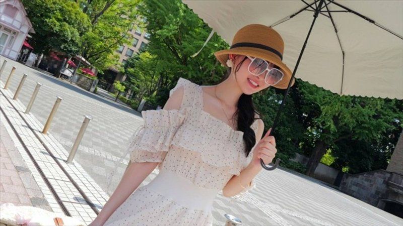 【旅行的淫乱女大生】山形的淫乱巨乳女大生，搭讪偷拍中出影片【小穴红通通】