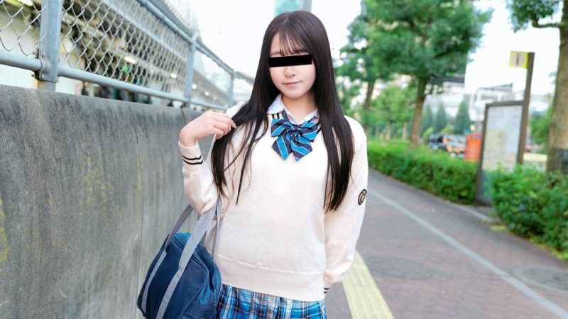 在電車上對制服少女惡作劇 根岸由香