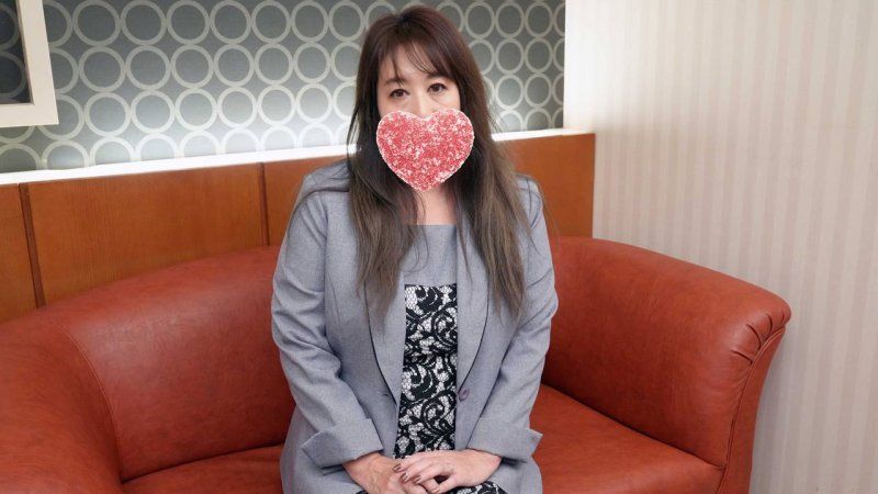 （高画質特典・本編顔出し・無修正）五十路熟女妻面接ハメ撮り