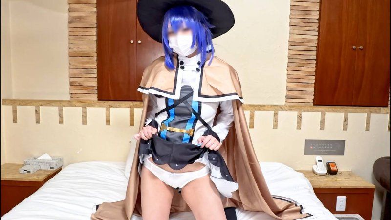 【无码/本数限定价格】深喉口交到喉咙深处、口水黏稠到极点，舒服到不行的超可爱本物Cosplayer，穿着洛基 Cosplay 服装爽到发疯！快感爆发、早洩杂鱼小穴 Cosplayer 的大量中出情色自拍！