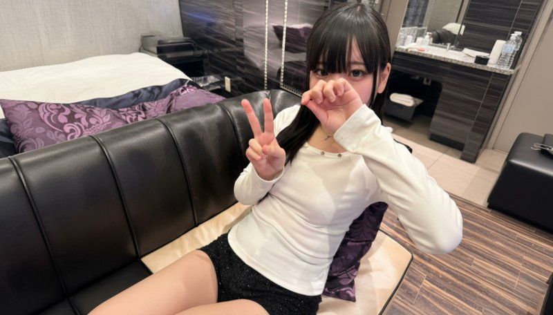 多次玩过的原本傲娇金髮辣妹竟然变成清纯黑髮端庄地大变身♥为了重逢纪念的无套性爱，理性濒临崩溃♥