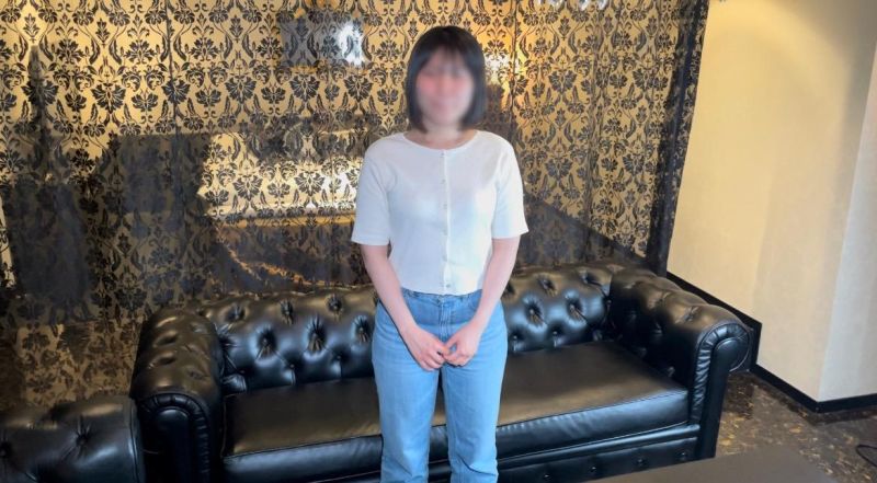 本物処助！某有名大学医学部1　8　才は大雨の中、野外でS⚫︎X以前にキスとオナニー以外人生で全てが初めて&hellip;ヤってみたいHは青姦とアナル挿入&hellip;