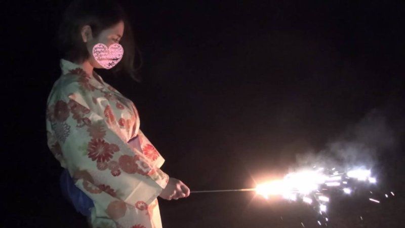 【廃版】伝説の色白Ｈカップの爆乳美女と真夏の海セックス！ 貴重な水着姿で真夏の絶頂SEX＆浴衣花火フェラ発射！